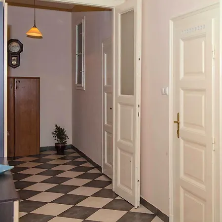 Apartment Riverdale *